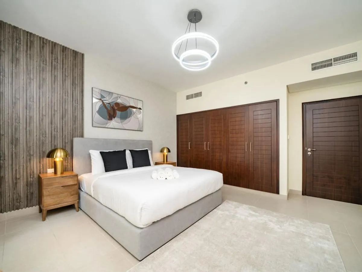 דירות דובאי Downtown 1 Bed - Burj Khalifa Balcony View